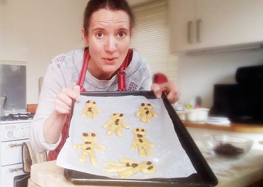 Watch The Gingerbread Man storytelling